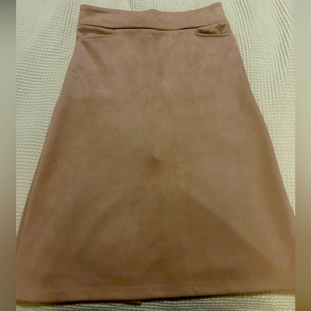 Lesley Evers Faux suede skirt, size M